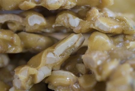 Cashew Crunch Artist Tin - Image 2